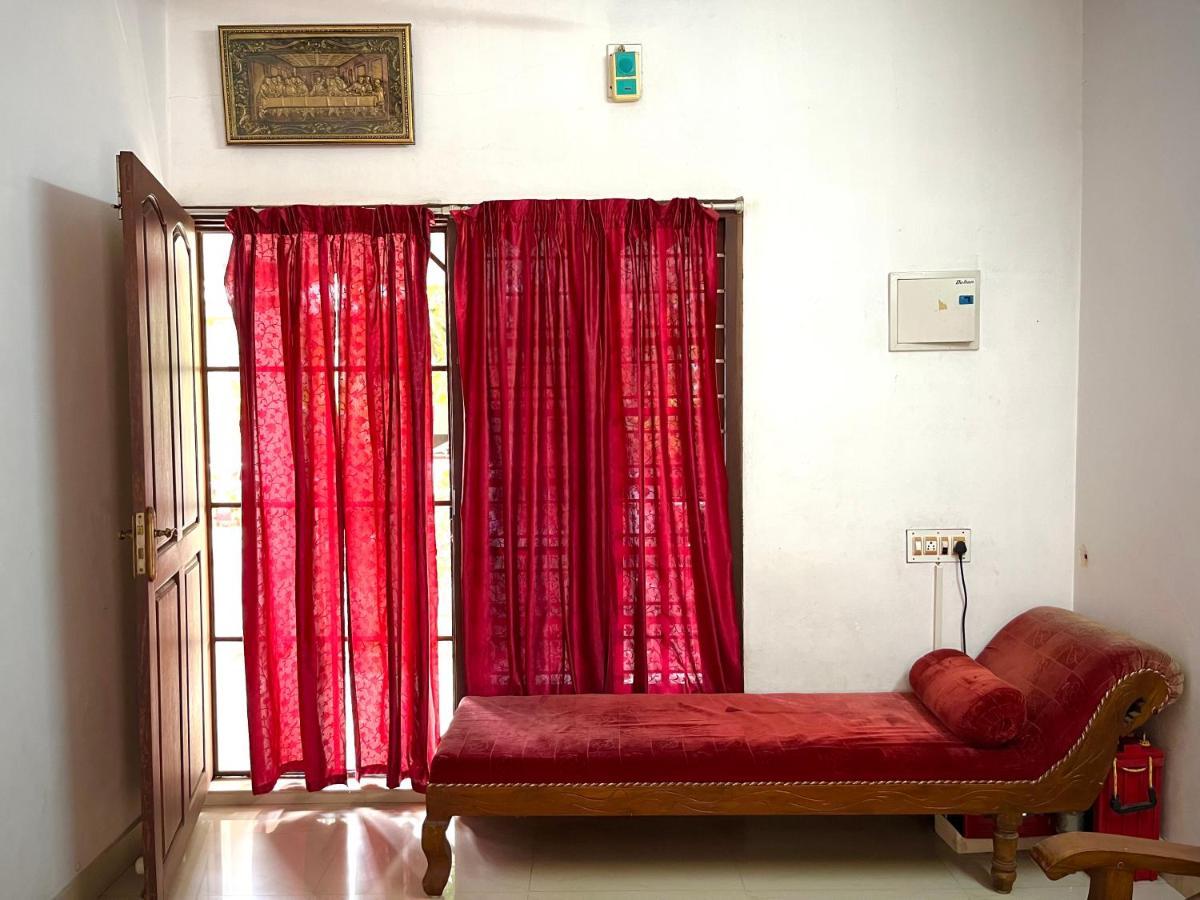 Benheal Homestay Kochi Exteriör bild