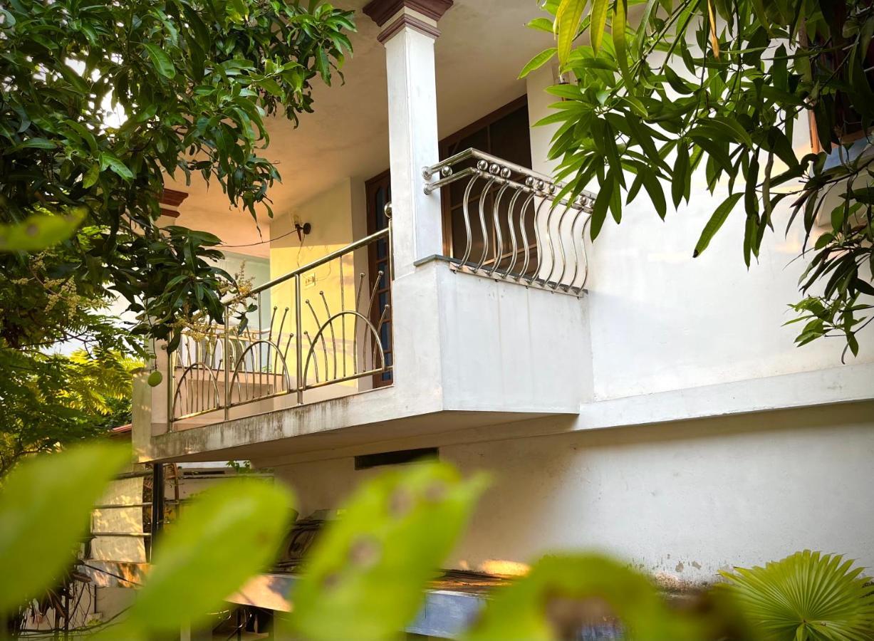 Benheal Homestay Kochi Exteriör bild