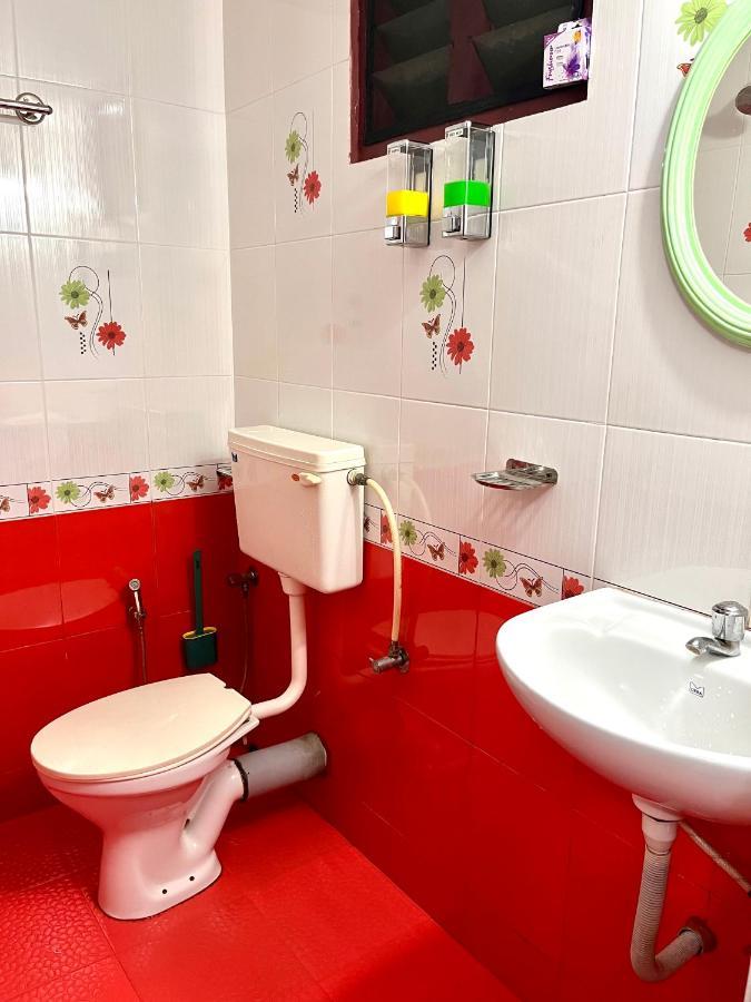 Benheal Homestay Kochi Exteriör bild
